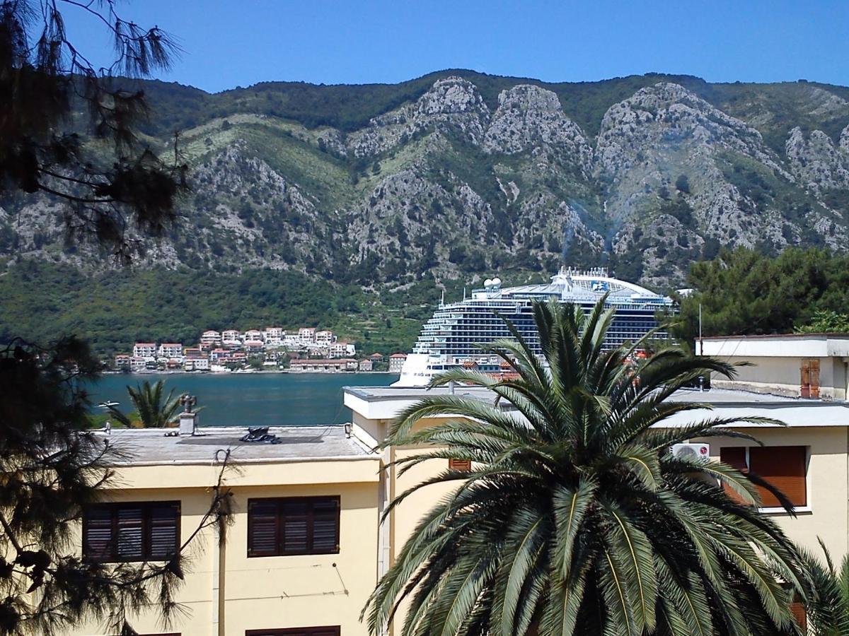 Apartment Oaza Kotor Exterior photo